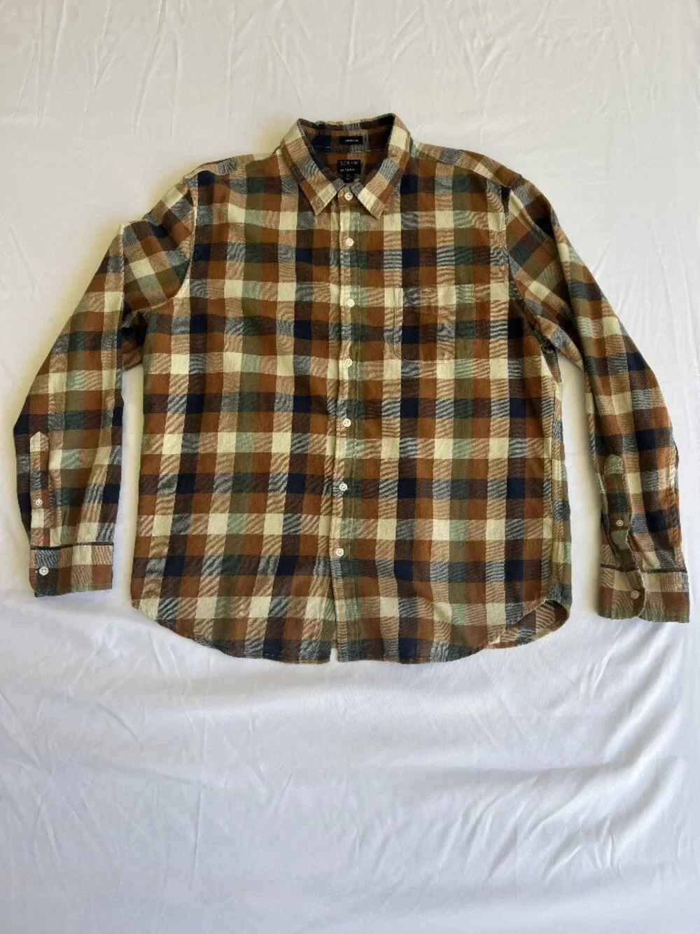 NWOT J.Crew Classic Fit Flannel Men's XL Brown Rust Plaid Button Down Shirt